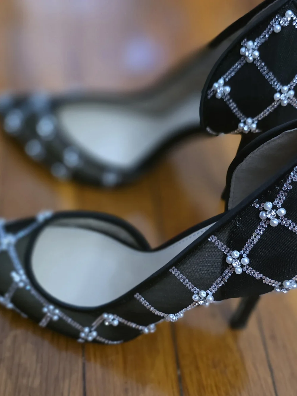 Betsey Johnson Black Embellished Pointed-Toe Pumps New Without Box - Picture 6 of 8